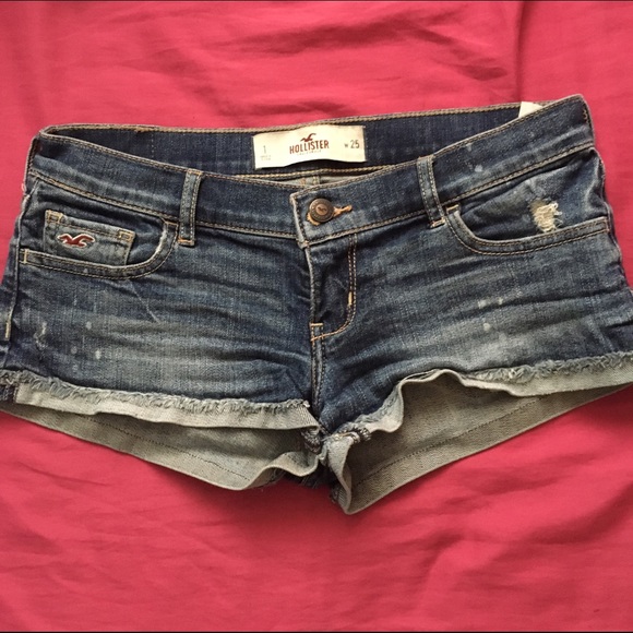 Hollister Short Shorts - Picture 4 of 4