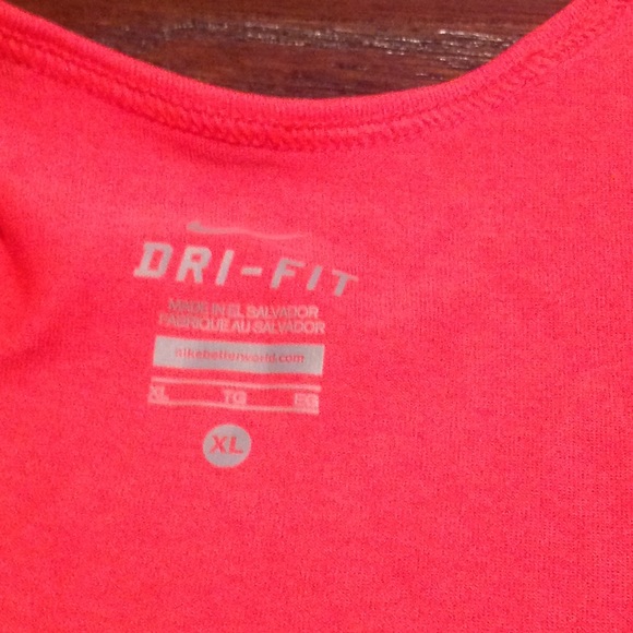 Nike dri-fit pink tank. Size XL. Like new! - Picture 3 of 4
