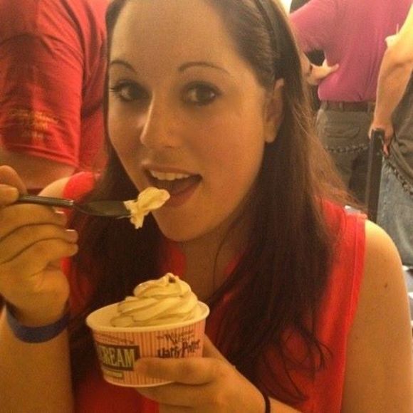 Meet your Posher, Brandy - Picture 1 of 1