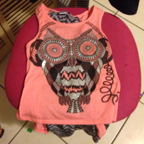 T shirt - Picture 1 of 2