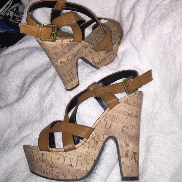 Platforms - Picture 2 of 2
