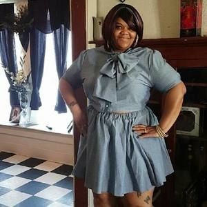 Meet your Posher, Kena