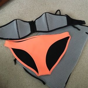 Triangl Bikini Set