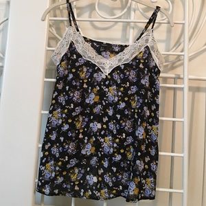 Forever 21 camisole style top size small
