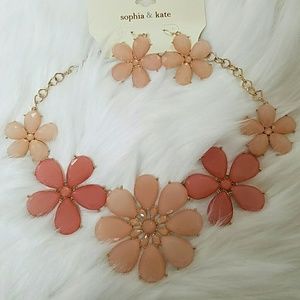 NWT flower statement necklace + earring set