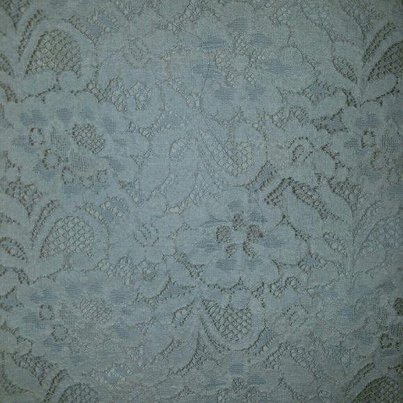 ABSOLUTELY BEAUTIFUL CREAM LACE DRESS - Picture 2 of 4