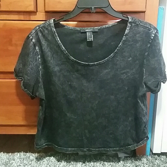 Black crop top