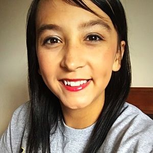 Meet your Posher, Mikayla