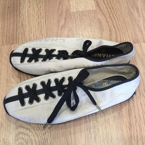 Chanel espadrilles/sneaker