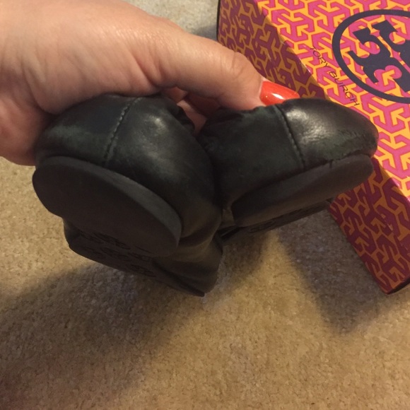 Tory Burch flats! - Picture 3 of 4