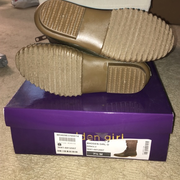 NIB SteveMadden madden girl duckboot - Picture 3 of 3