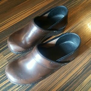 Sanita Clogs