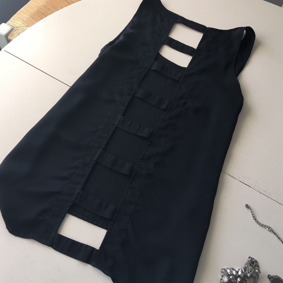 Urban Outfitters Tops - 🇺🇸SALE Chic Peekaboo Lattice Back Black Tank Top