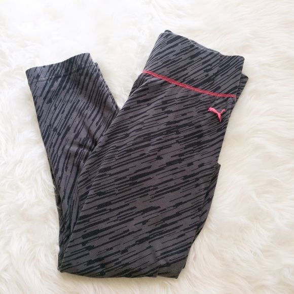 Puma Pants - Puma workout yoga pants capris medium pink gray