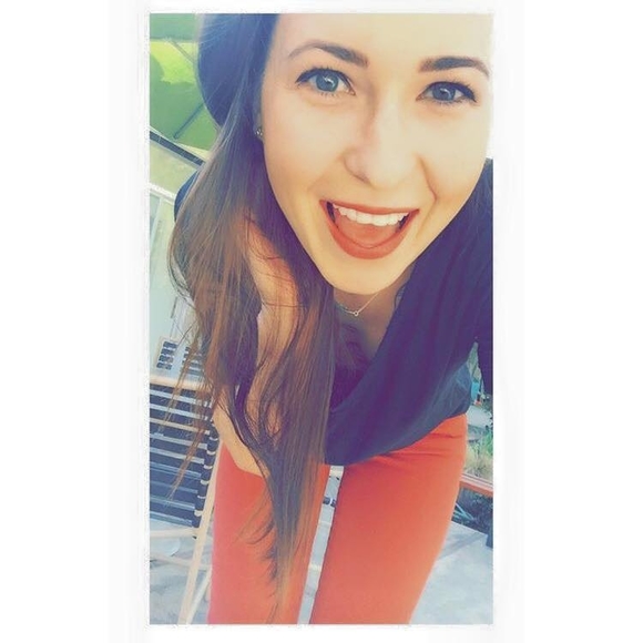 Meet your Posher, Melissa
