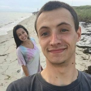 Meet your Posher, Leanne