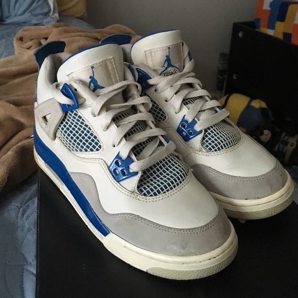 Military Blue 4s (Jordan)