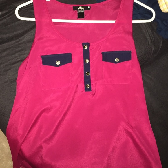 BUNDLE 2 $8 TOPS for $12