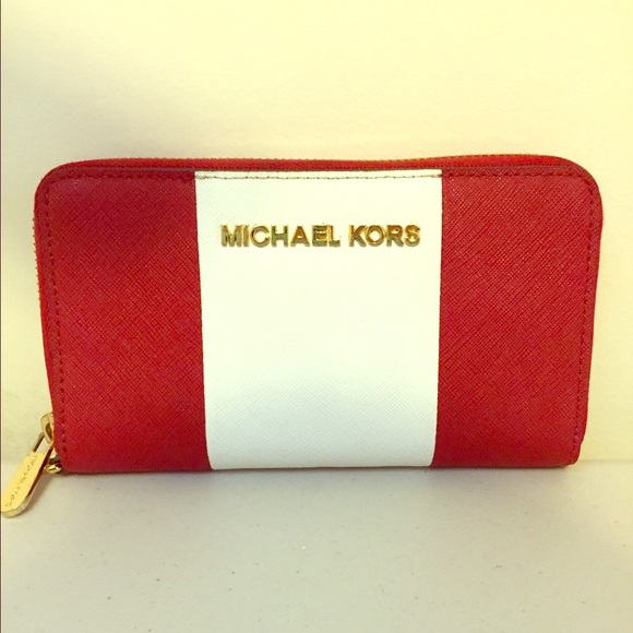 Authentic striped Michael Kors wallet!