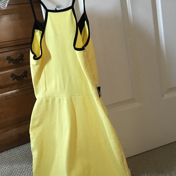 Dress - Picture 4 of 4
