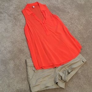 Great looking orange top 😍