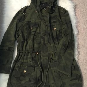 Forever 21 camo military jacket w gold studs