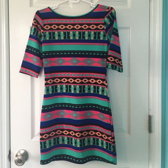 IVAMOS Aztec Dress - Picture 2 of 4