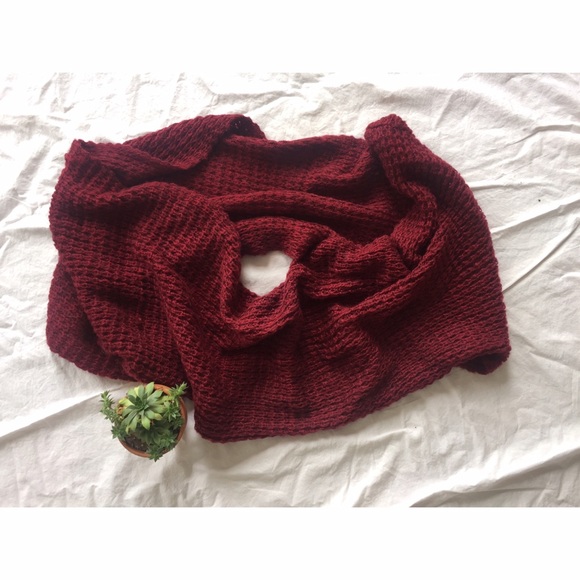 Garage Accessories - Red Infinity Scarf