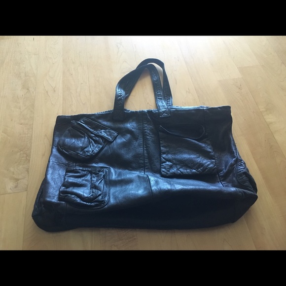 Black super soft Napa leather bag - Picture 1 of 4