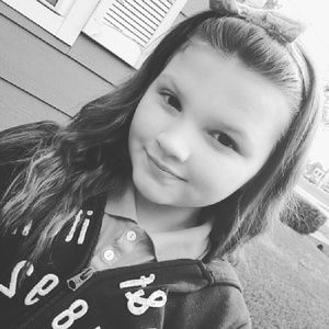 Meet your Posher, Alyssa