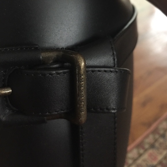 Burberry rain boots - Picture 3 of 4