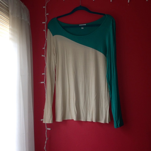 Simple long sleeve shirt