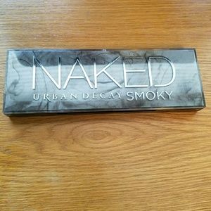 Brand New Naked Smoky Palette