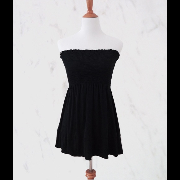 BCBGMaxAzria ・Black Strapless Top