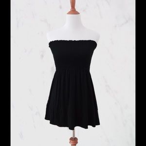 BCBGMaxAzria ・Black Strapless Top