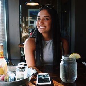 Meet your Posher, Taylor