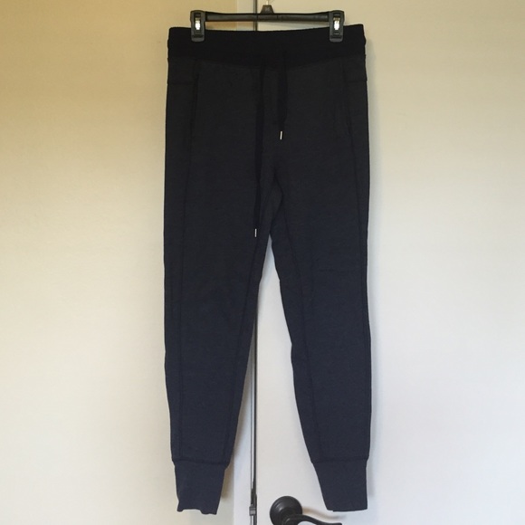 aerie Pants - Navy blue sweatpants