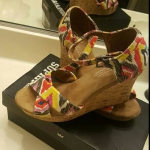 Toms Wedges, Size 7, In Great Condition
