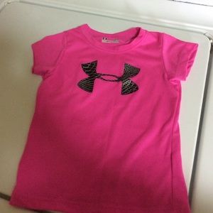 Toddlers under armor shirt