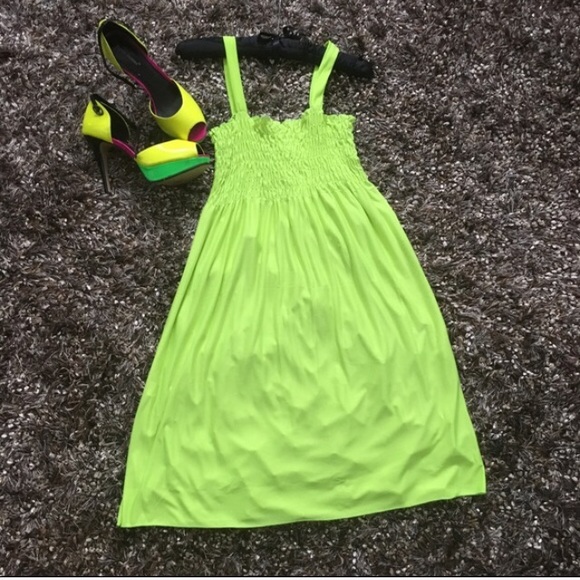 🦋Sweet Lil Summer Dress💚by Frenchies💚 - Picture 2 of 5