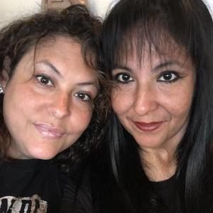 Meet your Posher, La tejana