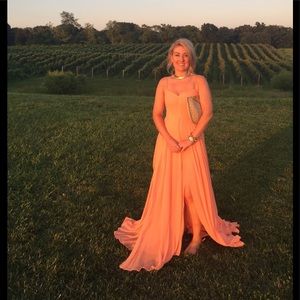 Meet your Posher, Genevieve