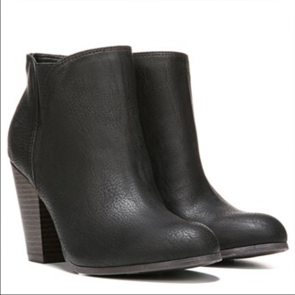 NWT Fergalicious "Punch" black booties size 9.5