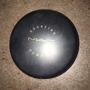 Mac bronzer is shade refined golden