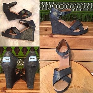 Metallic Black Toms Wedges • Great condition