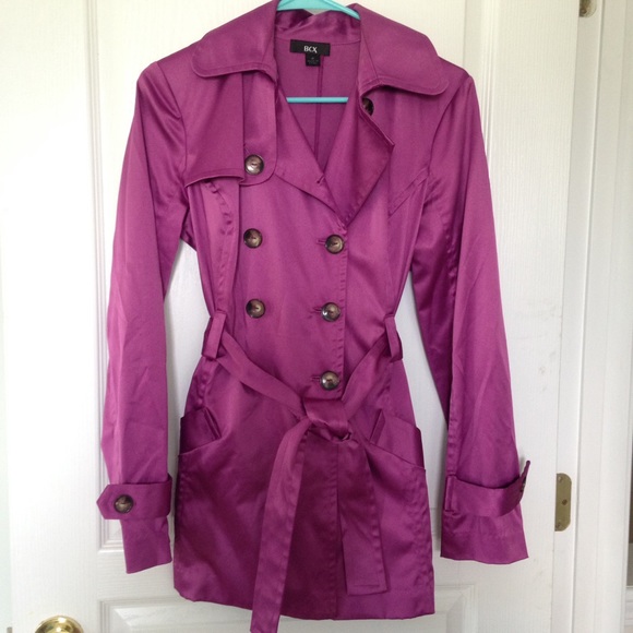 SOLD! Beautiful trench coat ๐ - Picture 2 of 3