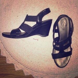 St. John's Bay Wedges