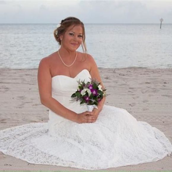 Meet your Posher, Betsy - Picture 1 of 1