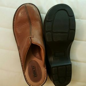 Born Clogs Slip On Size 10