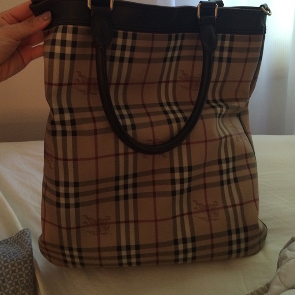 Large Burberry tote